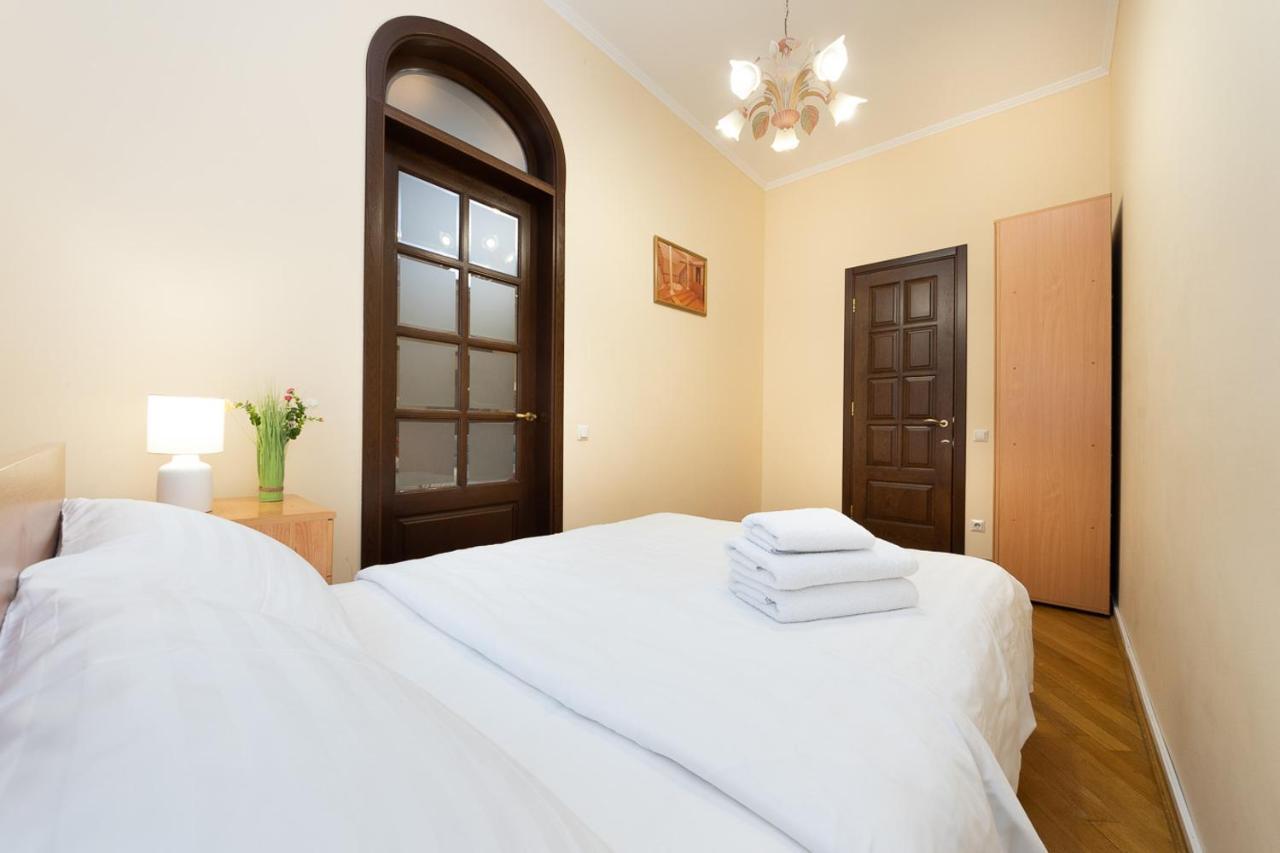 Apartament On Independence Square Kiev Esterno foto